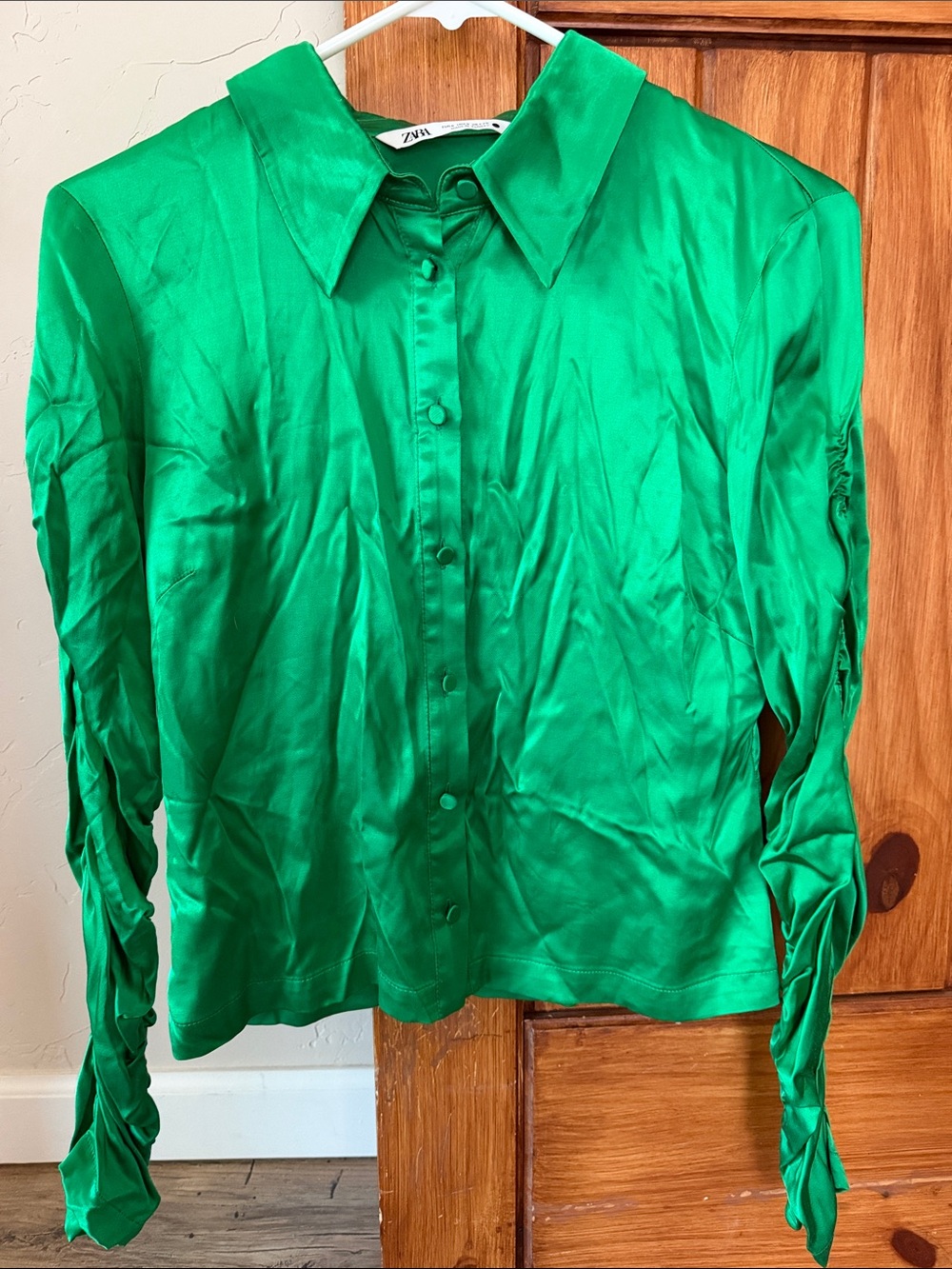 ZARA Emerald Green Satin Effect Ruched Sleeve Button-Down – Size Small